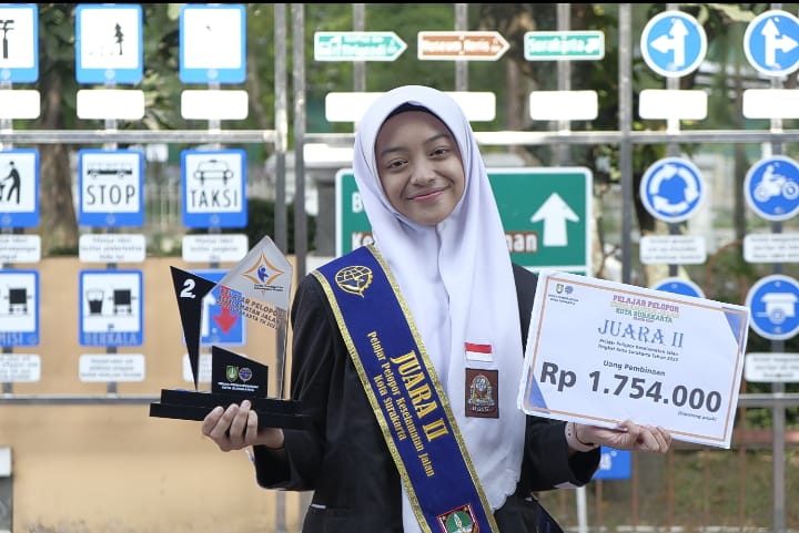 Ciptakan Alat Pendeteksi Kelelahan Pengendara, Siswi MAN 1 Surakarta Sabet Juara 2 Lomba Pelajar Pelopor Keselamatan Jalan Kota Surakarta